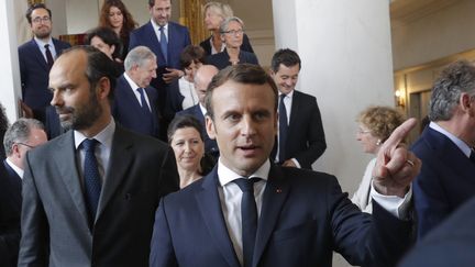 Emmanuel Macron, à la sortie du premier conseil des ministres, le 18 mai 2017. (PHILIPPE WOJAZER / POOL)