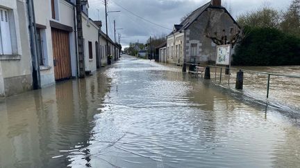 A flood of the Vienne affects Loché-sur-Indrois (Indre-et-Loire), March 30, 2024. (ADRIEN BOSSARD / FRANCE BLEU TOURAINE / MAXPPP)