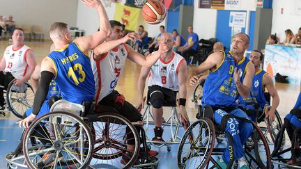 Match de basket handisport entre les équipes de Saint-Avold et de Hyères. Photo d'illustration. (CHRISTIAN LANTENOIS L'UNION/L'ARDENNAIS / MAXPPP)