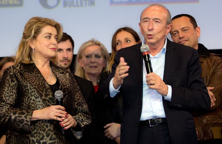 Catherine Deneuve, Gérard Collomb, maire de Lyon, et les bénévoles du festival.
 (Jean-François Lixon)