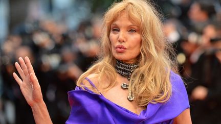 Arielle Dombasle à la tête de "La Traviata"