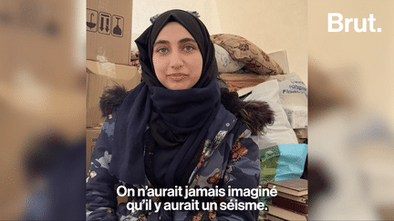 Avec sa famille, elle a fui la guerre en Syrie et s’est réfugiée dans un camp en Turquie. Début février, le logement qu’ils avaient trouvé avec sa famille a été détruit par les séismes. Pour Brut, Fahriye raconte son histoire. (BRUT / FRANCEINFO)