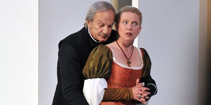 Patrick Chesnais (Tartuffe) et Beata Nilska (Elmire)
 (B.Couderc)