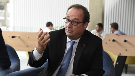 Hollande lance sa fondation La France s'engage