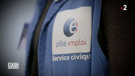 VIDEO. "Cash Investigation". Des volontaires du Service civique indemnisés 580 euros par mois pour faire tourner Pôle emploi