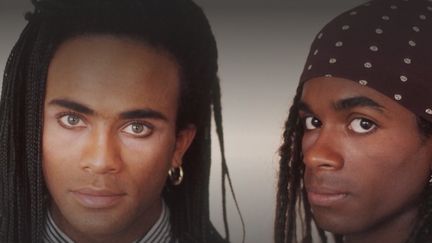 Le 12/13 de France 3 revient sur le scandale du groupe Mini Vanilli dans les années 80. Les deux stars du groupe n’ont jamais enregistré le titre qui a fait leur succès.&nbsp;&nbsp; (France 3)