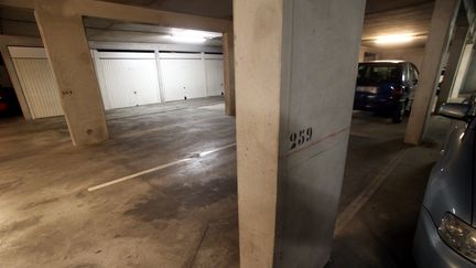 Des places de parking (photo d'illustration), le 19 mars 2018. (VALLAURI NICOLAS / MAXPPP)