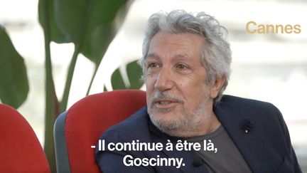 Venu présenter le nouveau film du Petit Nicolas dans lequel il prête sa voix à René Goscinny, l’acteur et réalisateur Alain Chabat parle enfance et humour avec Augustin Trapenard.