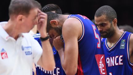 L'équipe de France s'arrête au stade des demi-finales de "son" EuroBasket (EMMANUEL DUNAND / AFP)