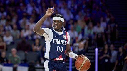 Sylvain Francisco lors du match de préparation au mondial, France-Venezuela, le 7 août 2023. (ANN-DEE LAMOUR / AFP)