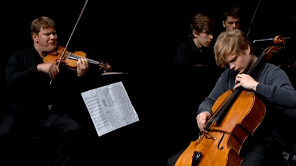 Lev Sivkov (à gauche) revient depuis 3 ans au festival de musique de Wissembourg. 
 (capture d&#039;écran France 3 / Culturebox)