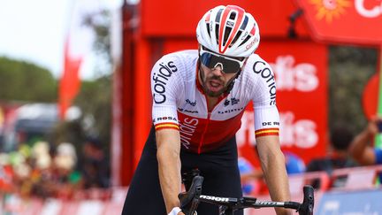 L'Espagnol Jesus Herrada (Cofidis) à l'arrivée de la 17e étape de la Vuelta 2022. (DAVID PINTENS / AFP)