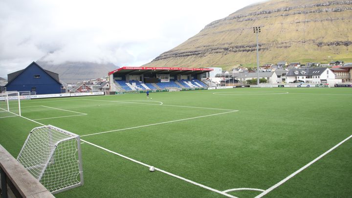 Le stade Djúpumýra, une enceinte de 1200 places où joue le KÍ Klaksvik. (STEFFEN TRUMPF/DPA)