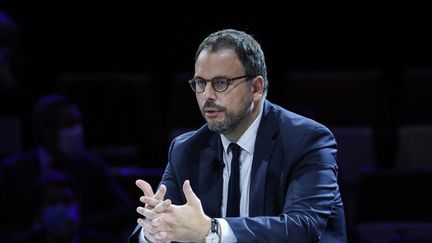 Aurélien Rousseau, lors d'une convention sur les systèmes de santé, à Paris, le 1er octobre 2021. (GABRIELLE FERRANDI / CHAM / AFP)