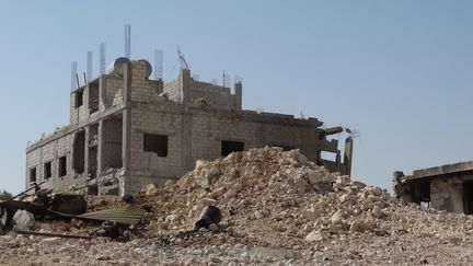 L'hôpital Al-Tah&nbsp;d'Idleb (Syrie), après une frappe aérienne, le 19 septembre 2017. (BILAL BAIOUSH / ANADOLU AGENCY / AFP)