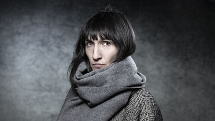 L'auteure de bande dessinée française Catherine Meurisse pose lors d'une séance photo lors de la 46e édition du festival international de la bande dessinée d'Angoulême, le 27 janvier 2019. (JOEL SAGET / AFP)