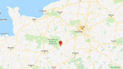 Un enfant a été oublié pendant huit heures dans un car scolaire, près d'Unverre (Eure-et-Loir), mardi 18 septembre 2018. (GOOGLE MAPS)