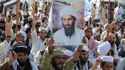 Une manifestation contre les Etats-Unis apr&egrave;s la mort d'Oussama Ben Laden, le leader d'Al-Qa&iuml;da, &agrave; Quetta, au Pakistan, le 2 mai 2011. (BANARAS KHAN / AFP)