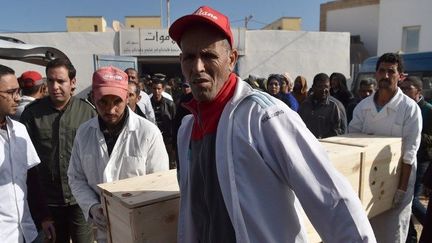 Enterrement à Sidi Boulaalam, au Maroc, le 20 novembre 2017. (Fadel Senna/AFP)