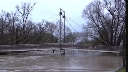 Eurozapping : l’Allemagne en proie à des inondations