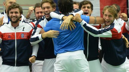 Yannick Noah et l'équipe de France de Coupe Davis