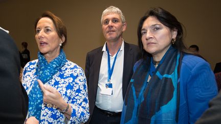 La ministre française de l'Ecologie, Ségolène Royal, le&nbsp;ministre wallon des Pouvoirs locaux, de la Ville, et du Tourisme,&nbsp;Paul Furlan, et la&nbsp;ministre fédérale&nbsp;de l'Energie, de l'Environnement et du Développement durable belge, Marie-Christine Marghem.&nbsp; (BENOIT DOPPAGNE / BELGA MAG / AFP)