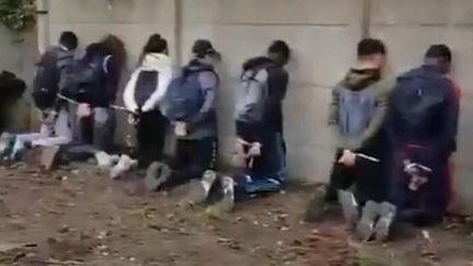 Après de nouvelles émeutes près du lycée Saint-Exupéry à Mantes-la-Jolie (Yvelines), 151 personnes ont été interpellées par la police, le 6 décembre 2018. (CAPTURE D'ÉCRAN / TWITTER)