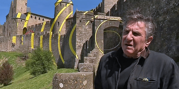 L'artiste Felice Varini devant les remparts de Carcassonne
 (France 3 / Culturebox )