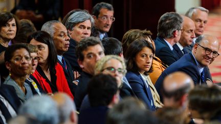 Des membres du gouvernement Ayrault pendant une conf&eacute;rence de presse de Fran&ccedil;ois Hollande, le 16 mai 2013 &agrave; Paris. (  MAXPPP)