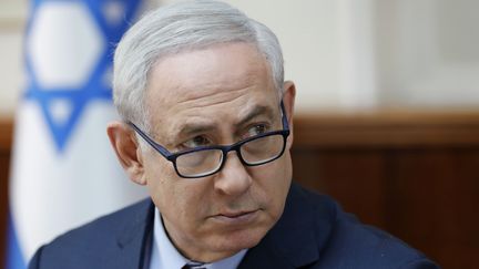 Le Premier ministre israélien Benyamin Netanyahou lors d'un conseil des ministres, à Jérusalem, le 17 décembre 2017. (ABIR SULTAN / POOL)