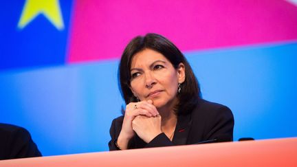 Anne Hidalgo lors du congrès de l'Association des maires de France, au parc des expositions de Paris, le 2 juin 2016. (MAXPPP)