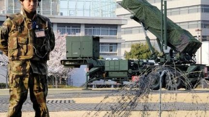 Lanceur de missiles au sein du ministère de la Défense à Tokyo (AFP PHOTO / Yoshikazu TSUNO)