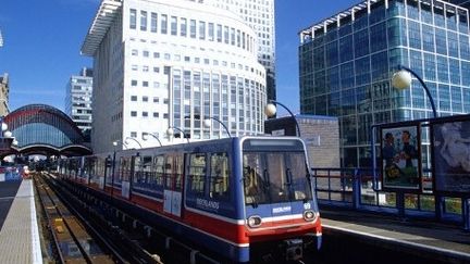 La station de métro de Canary Wharf, le quartier des affaires à Londres. (AFP PHOTO/ANTOINE LORGNIER)