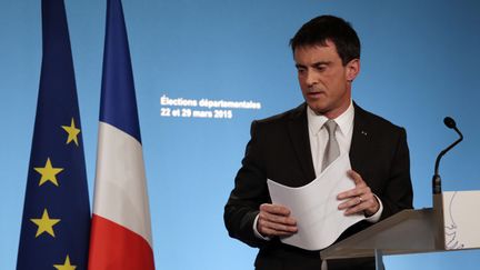 &nbsp; (Manuel Valls ce dimanche soir. © REUTERS/Philippe Wojazer)