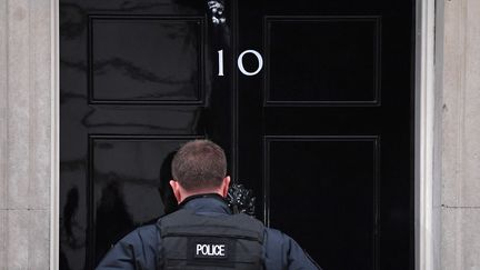 Fêtes à Downing Street : vingt amendes infligées par la police londonienne