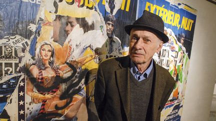 L'artiste Jacques Villeglé à Angers le 25 avril 2009 (JEAN-MICHEL DELAGE / HANS LUCAS / VIA AFP)