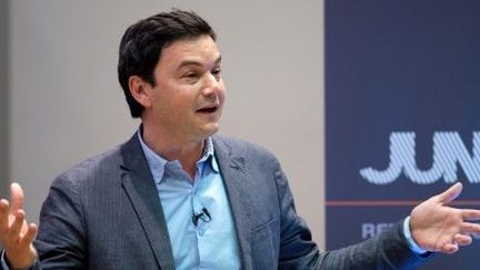 Thomas Piketty a signé un manifeste sur l'Europe avec des économistes et des universitaires. (LEON NEAL / AFP)