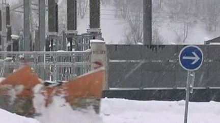 Une d&eacute;neigeuse. (CAPTURE D'ÉCRAN FRANCE 3)