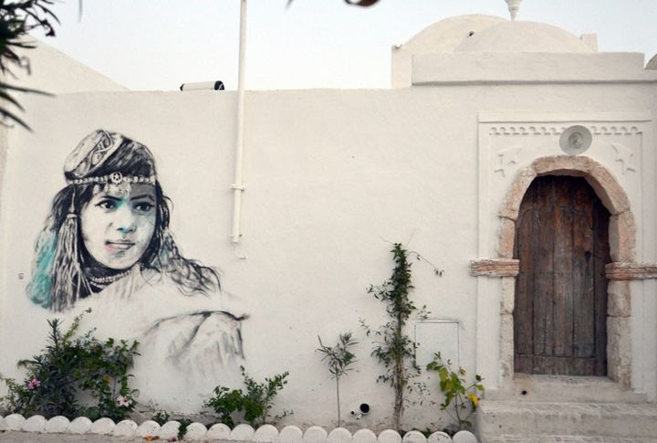 Street art par l'artiste tunisien Dabro à Erriadh, sur l'île de Ddjerba, en Tnisie
 (FETHI NASRI / AFP)