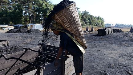 Ce sont 500 millions de tonnes de minerai qui sont arrachées à la terre chaque année, apportant un demi-million d’euros au Meghalaya. (AFP PHOTO/ Roberto Schmidt)