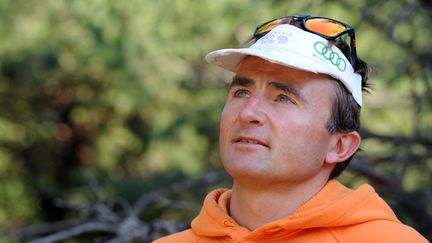 L'alpiniste suisse Ueli Steck, le 13 août 2015, à Sigoyer (Hautes-Alpes). (JEAN-PIERRE CLATOT / AFP)