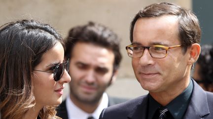 Jean-Luc Delarue et son &eacute;pouse Anissa, &agrave; l'Institut de France, &agrave; Paris, le 16 juin 2011. (THOMAS SAMSON / AFP)