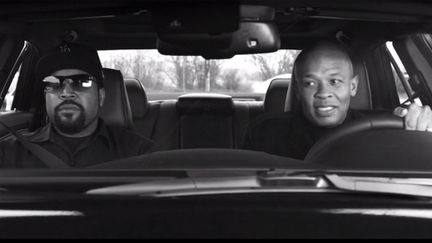 Ice Cube et Dr Dre présentent le trailer de "Straight Outta Compton".
 (Universal Pictures)