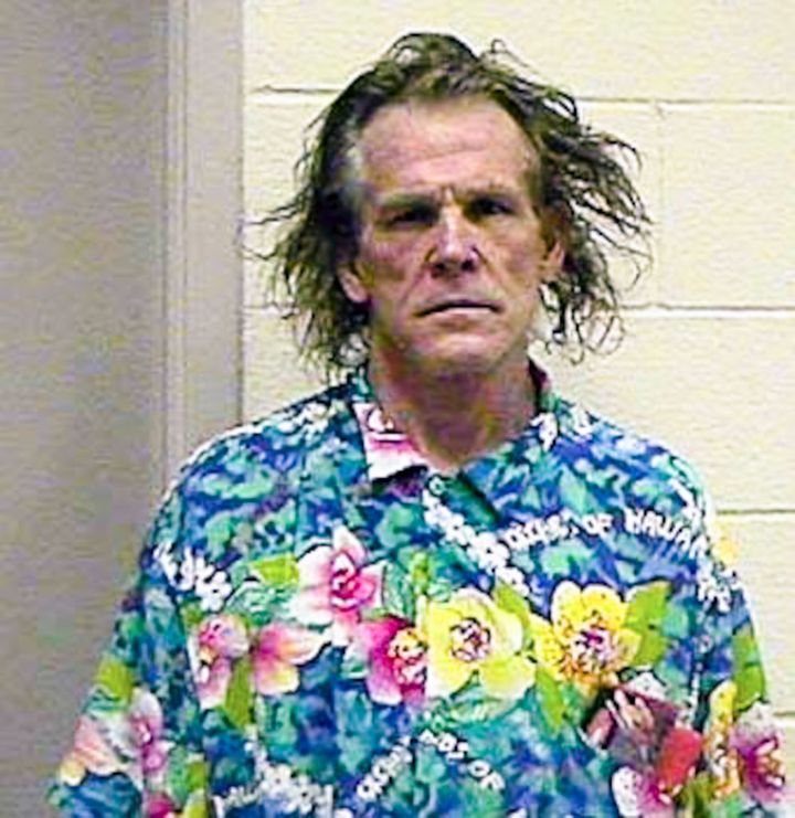 L'acteur, producteur et auteur américain Nick Nolte après son arrestation pour conduite en état d'ivresse, en Californie, le 11 septembre 2002. (KYPROS / HULTON ARCHIVE)