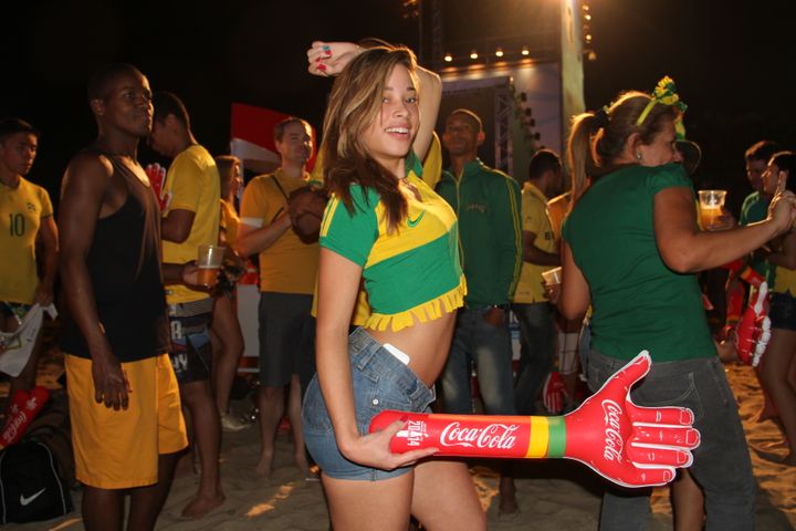 &nbsp; (Cette supportrice brésilienne n'a d'yeux que pour Neymar © RF/GA)