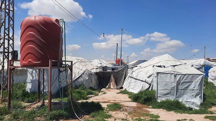 Dans le camp des femmes françaises et leurs enfants attendent un signe de l’Etat français, qui refuse de les rapatrier ensemble. (RAYMOND ALBOUY / RADIO FRANCE)