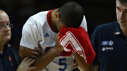 Nicolas Batum a franchi la barre des 30 points marqués. Insuffisant pour les Bleus... (GERARD JULIEN / AFP)