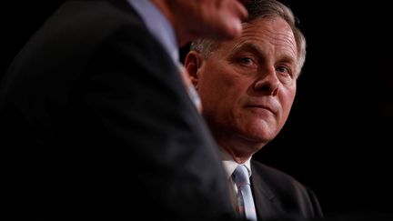 Le chef de la commission du Renseignement du Sénat américain, Richard Burr, à Washington, le 29 mars 2017. (AARON BERNSTEIN / REUTERS)