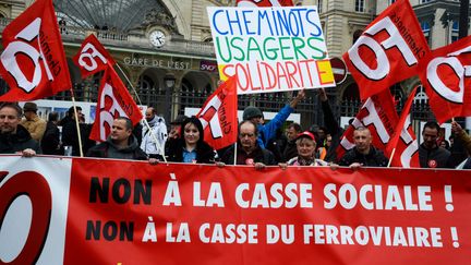 Manifestation de cheminots devant la gare de l'Est, le 3 avril 2018 à Paris.&nbsp; (Getty Images)