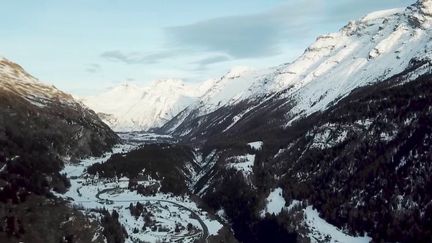 Sports d'hiver : sans leurs skis, des touristes découvrent la montagne autrement